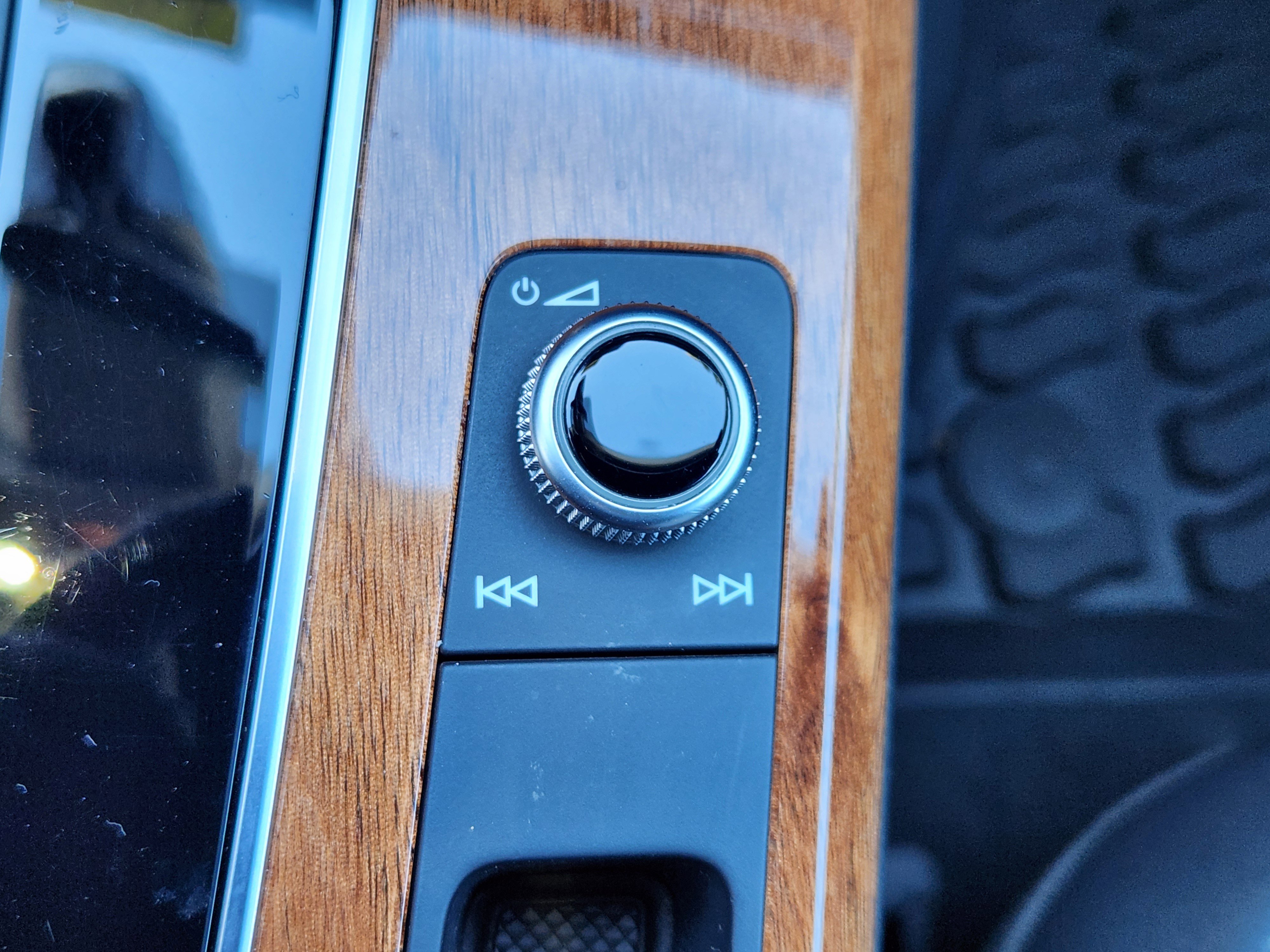 Used 2023 Audi Q5 2.0T Premium w/ Convenience Package image 22