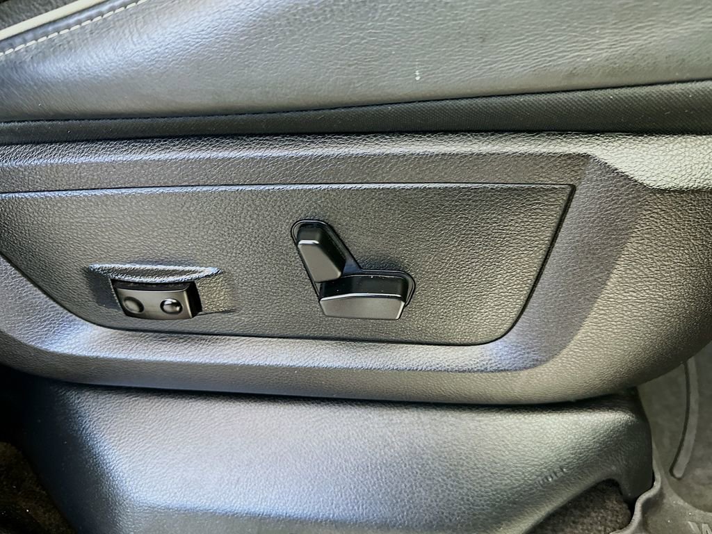 Used 2016 RAM 1500 Limited AWD/4WD image 24