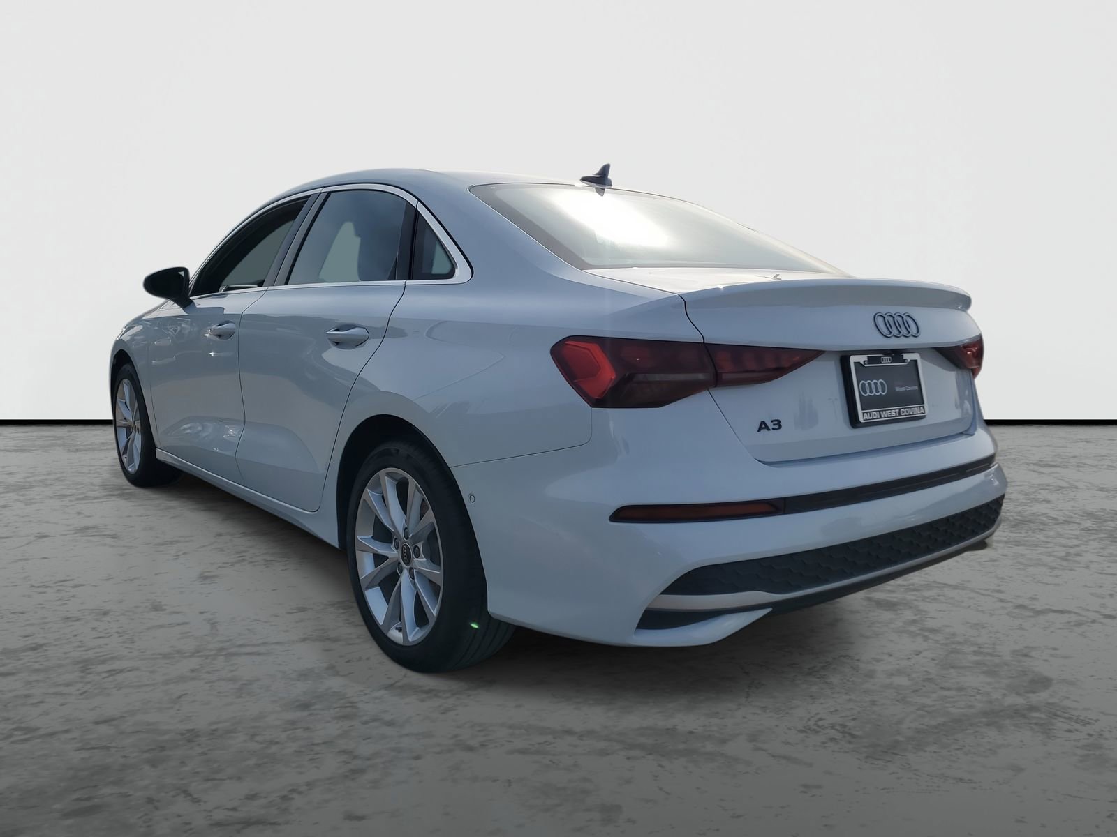 Used 2025 Audi A3 2.0T Premium AWD/4WD image 3