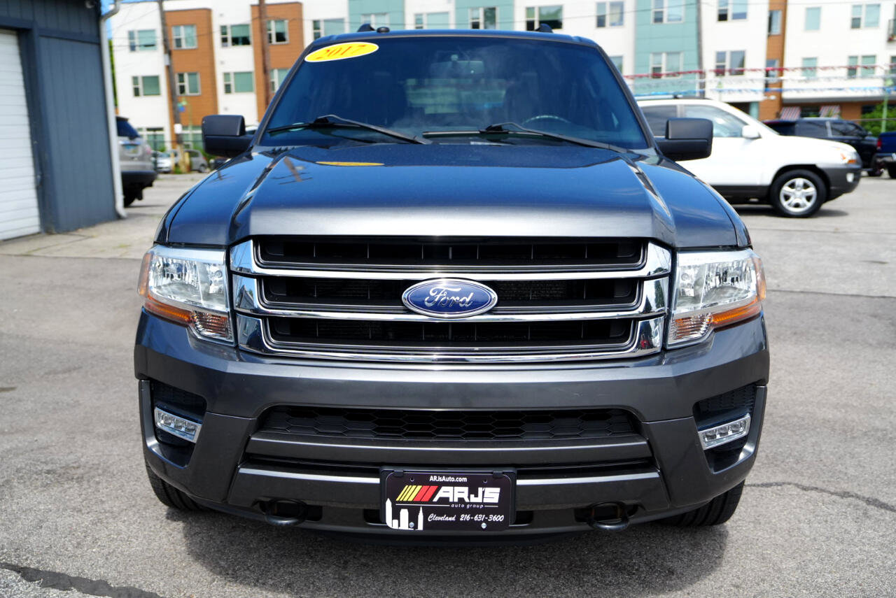 Used 2017 Ford Expedition XLT w/ Equipment Group 202A image 2
