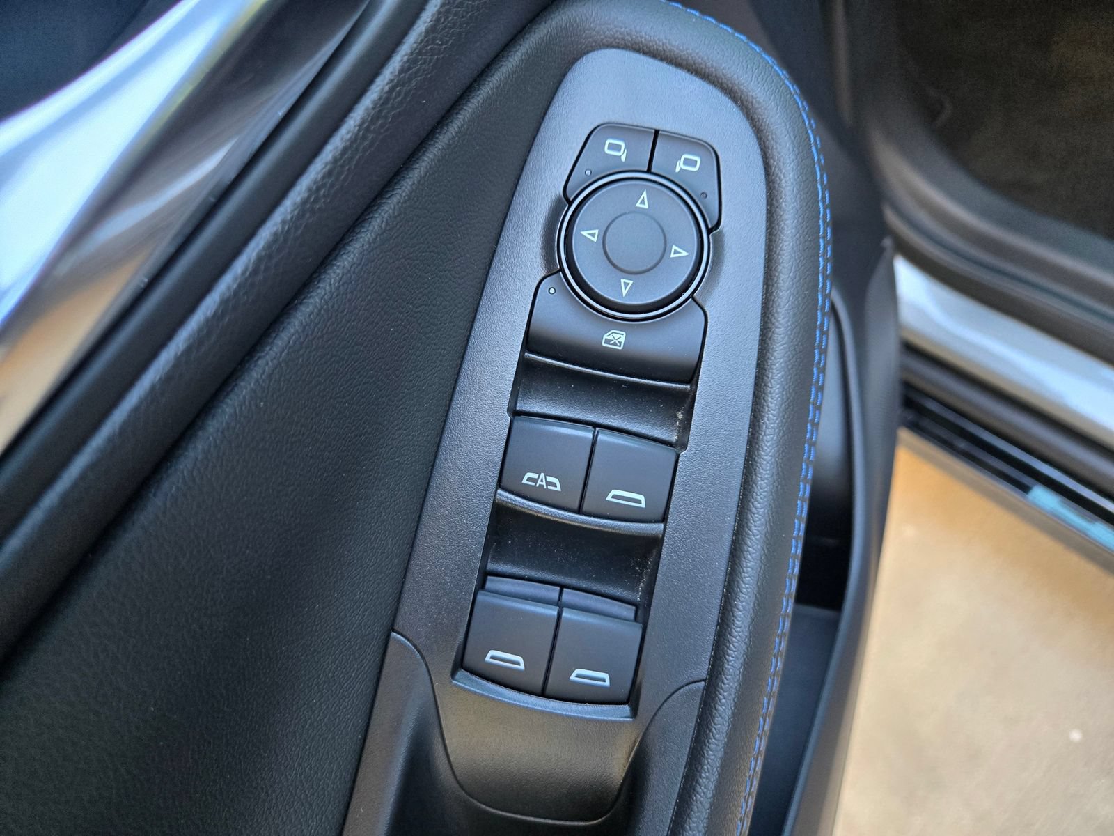 Used 2025 Buick Encore GX Sport Touring w/ Comfort Package FWD image 29