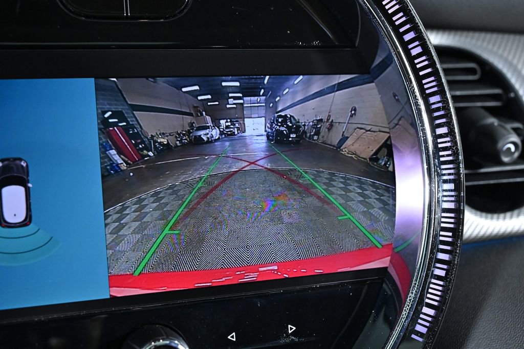 Certified 2024 MINI Cooper 2-Door Hardtop image 16