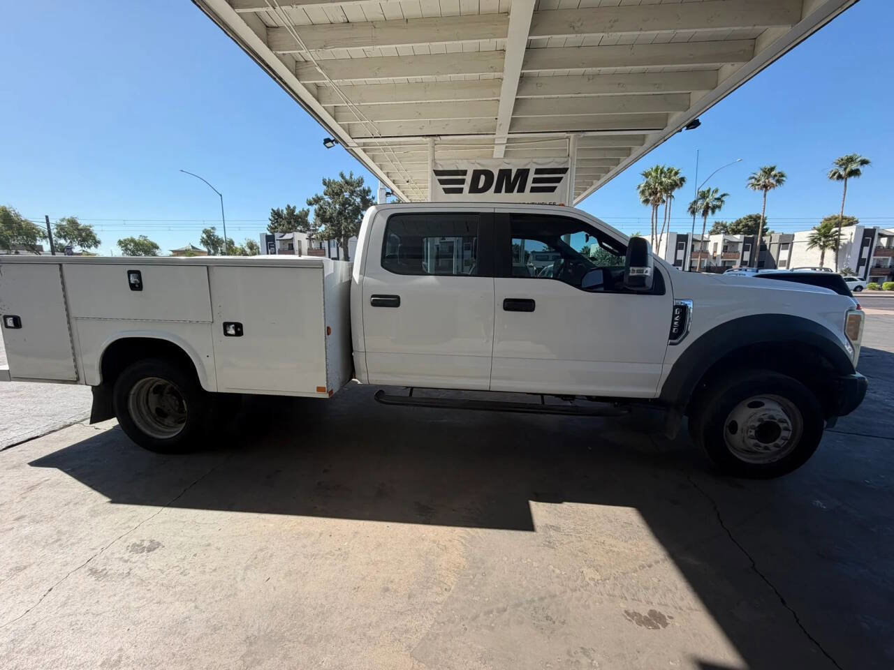 Used 2017 Ford F450 XL w/ Power Equipment Group RWD image 3