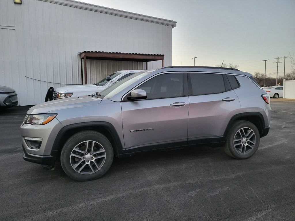 Used 2018 Jeep Compass Latitude w/ Popular Equipment Group image 17