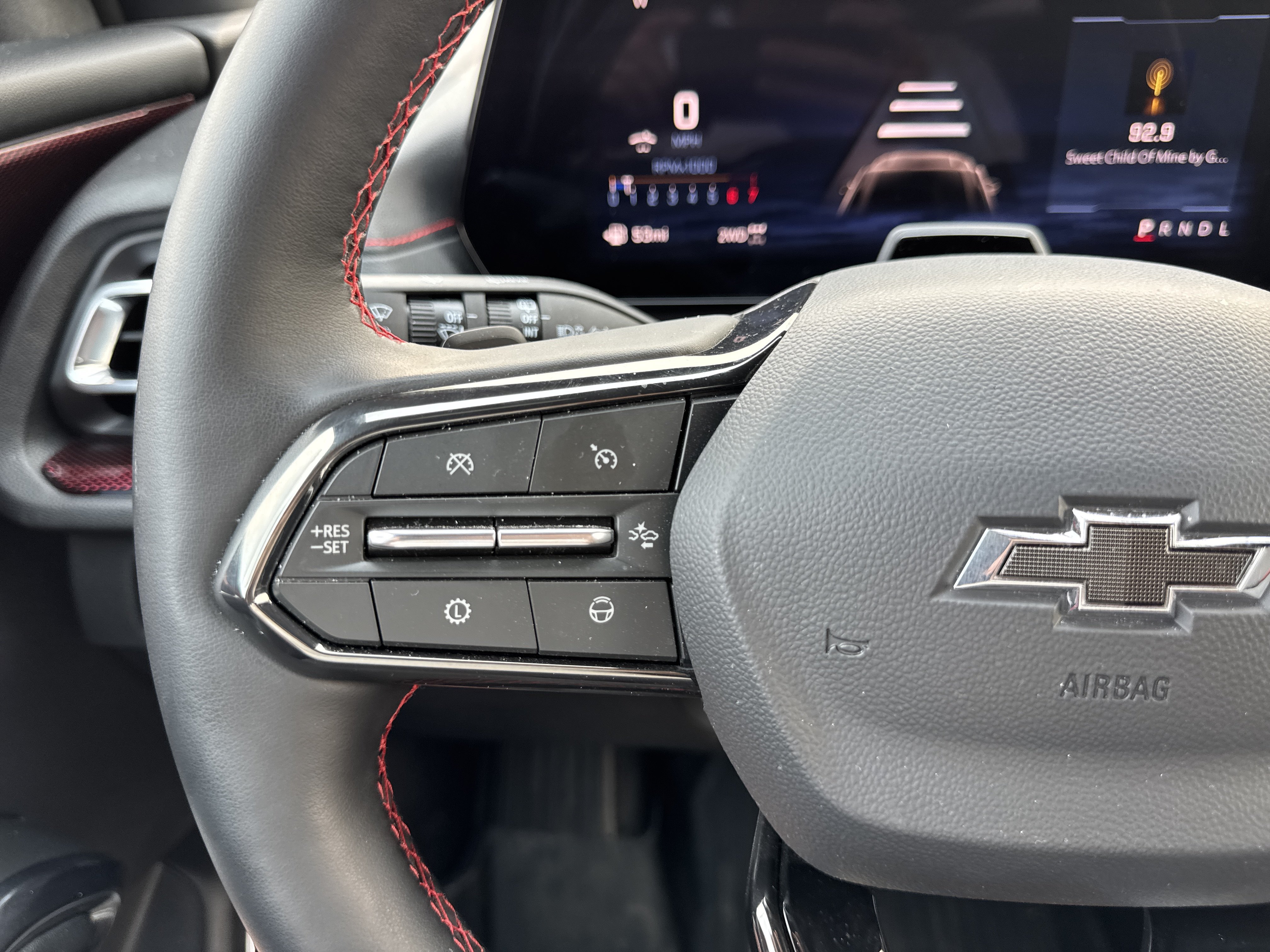 Used 2026 Chevrolet Traverse RS w/ LPO, Floor Liner Package AWD/4WD image 16