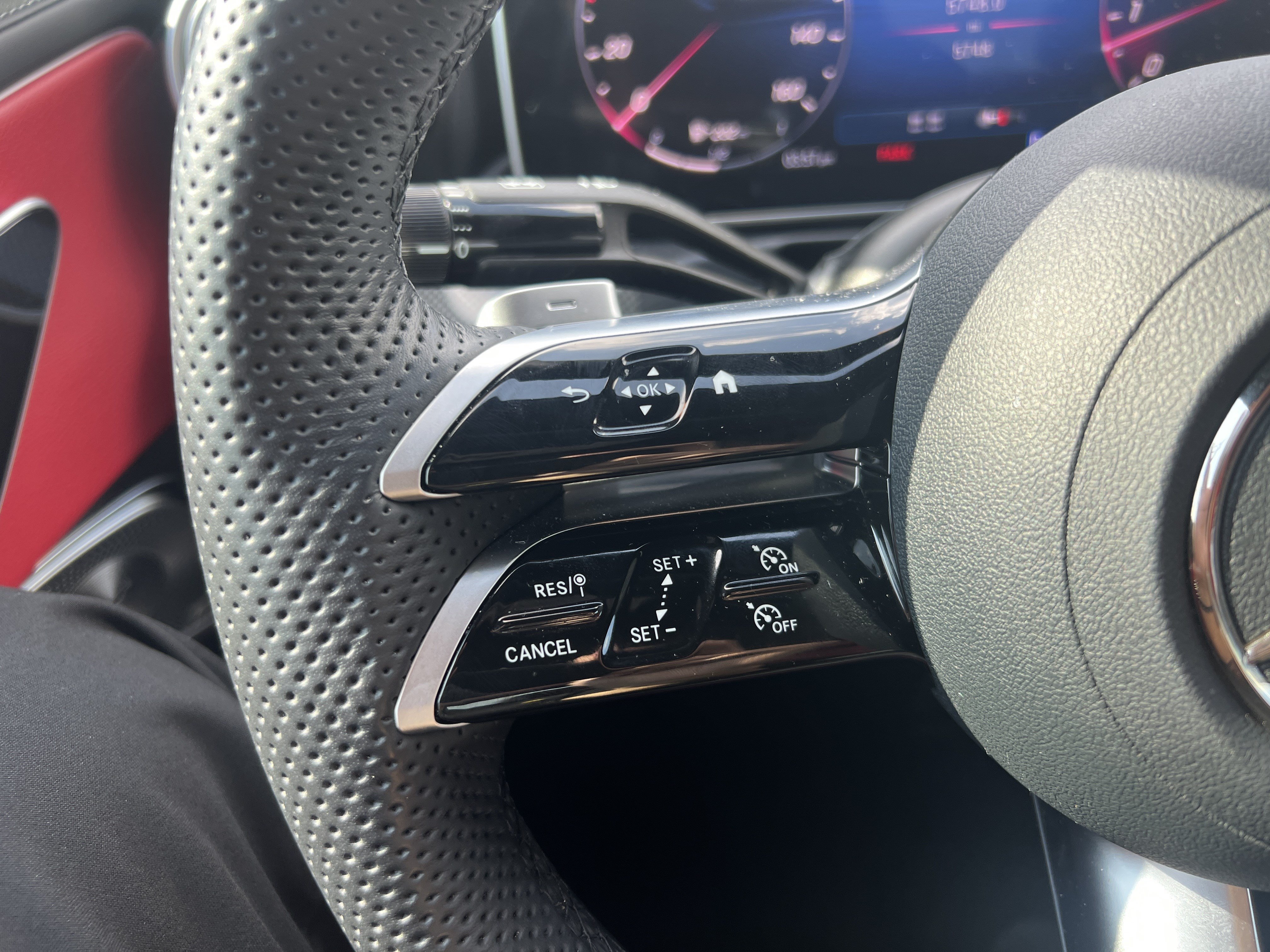 Certified 2026 Mercedes-Benz CLE 300 4MATIC Coupe image 18
