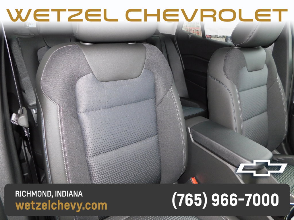 New 2026 Chevrolet Trax LT w/ Midnight Edition FWD image 18
