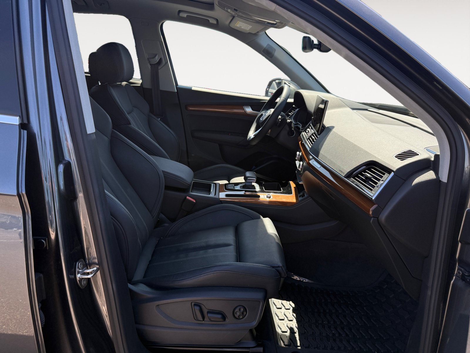 Used 2022 Audi Q5 2.0T Prestige w/ Prestige Package AWD/4WD image 19