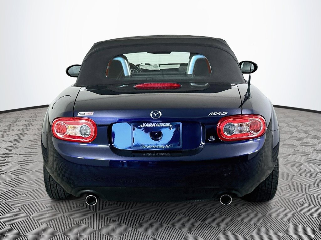 Used 2012 MAZDA MX-5 Miata Touring RWD image 9