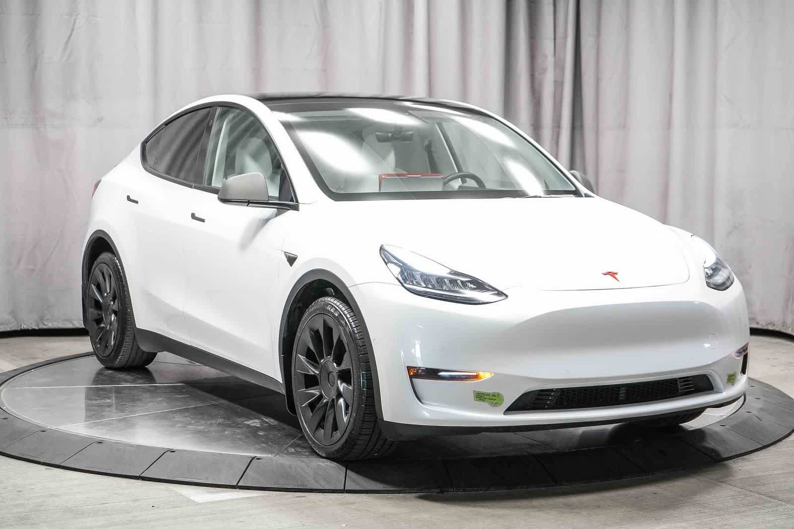 Used 2021 Tesla Model Y Long Range image 3