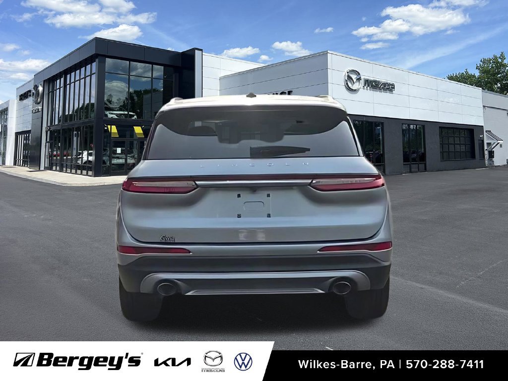 Used 2022 Lincoln Corsair AWD w/ Equipment Group 101A image 8