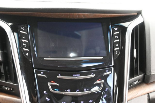 Used 2015 Cadillac Escalade Premium AWD/4WD image 25