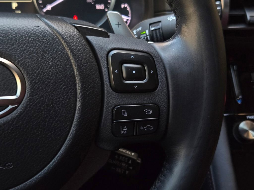 Used 2022 Lexus IS 300 300 w/ Premium Package image 22