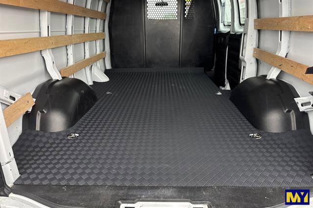 Used 2024 GMC Savana 2500 w/ Driver Convenience Package image 16