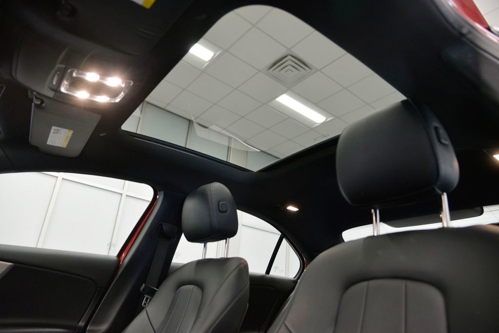 Used 2020 Mercedes-Benz A 220 4MATIC image 28