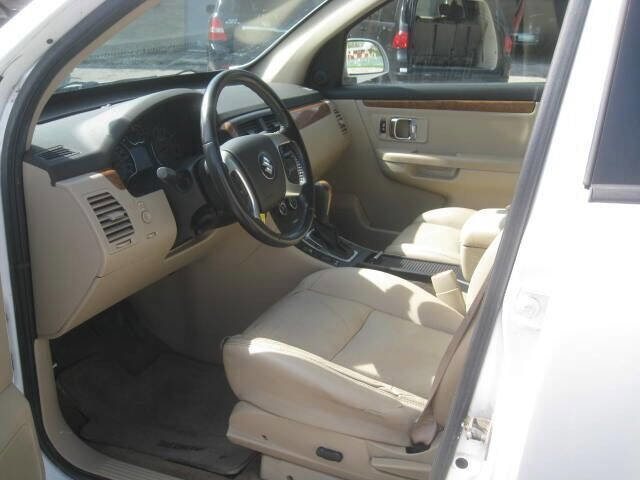 Used 2009 Suzuki XL7 Luxury image 16