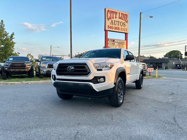 Used 2023 Toyota Tacoma SR5 RWD image 2