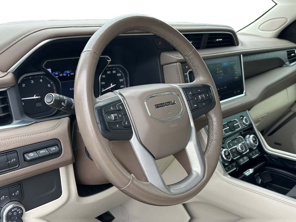 Used 2021 GMC Yukon XL Denali AWD/4WD image 13