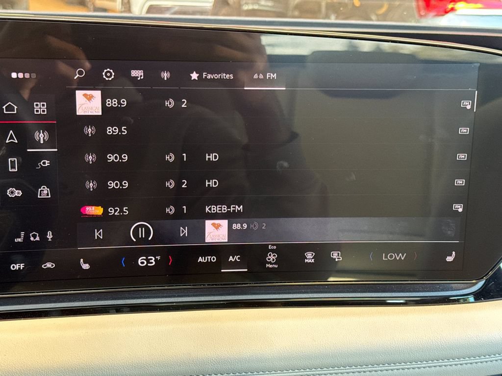 Used 2025 Audi A6 e-tron Premium RWD image 24