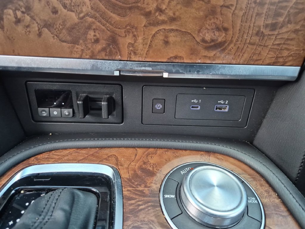 Used 2024 Nissan Armada SL w/ Captain's Chairs Package AWD/4WD image 21