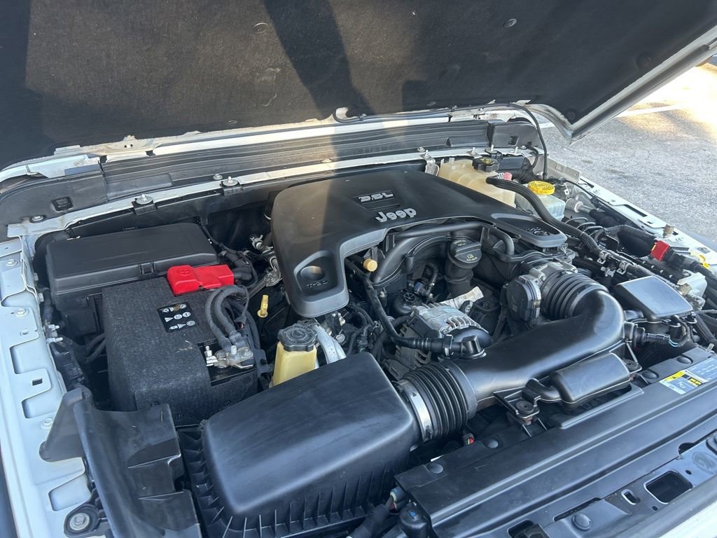 Used 2018 Jeep Wrangler Sport image 17