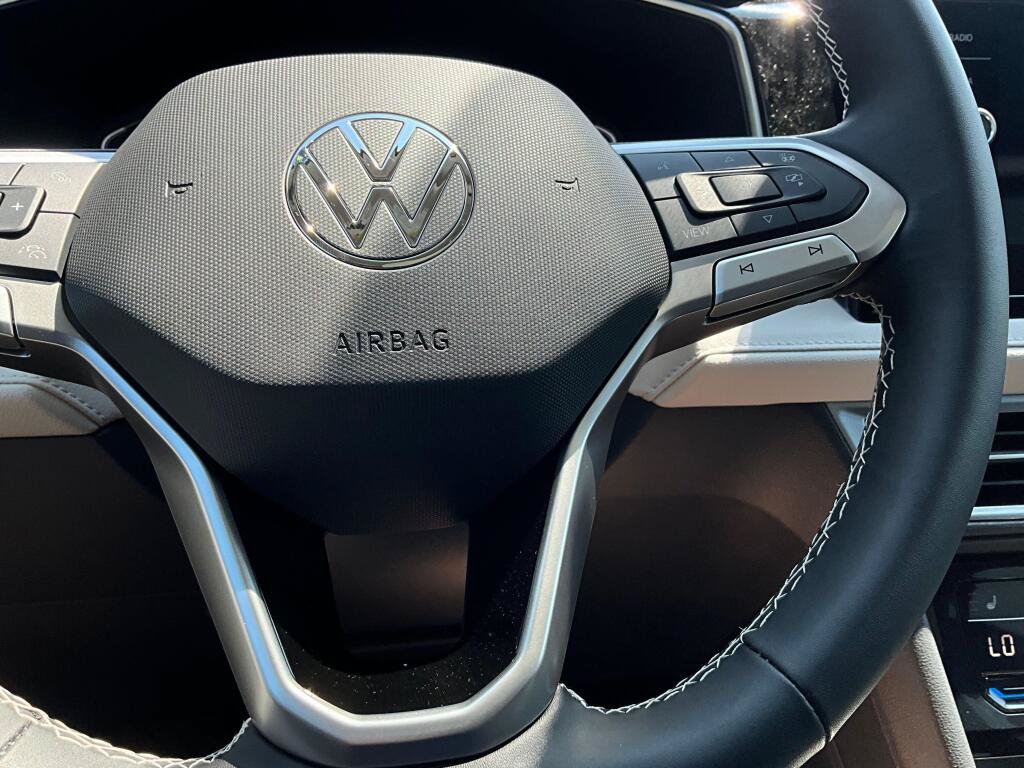 New 2026 Volkswagen Taos SEL AWD/4WD image 22