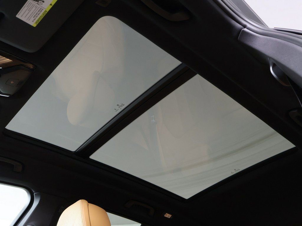 Used 2024 BMW X5 xDrive40i w/ Premium Package image 21