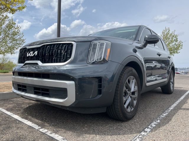 Used 2023 Kia Telluride LX