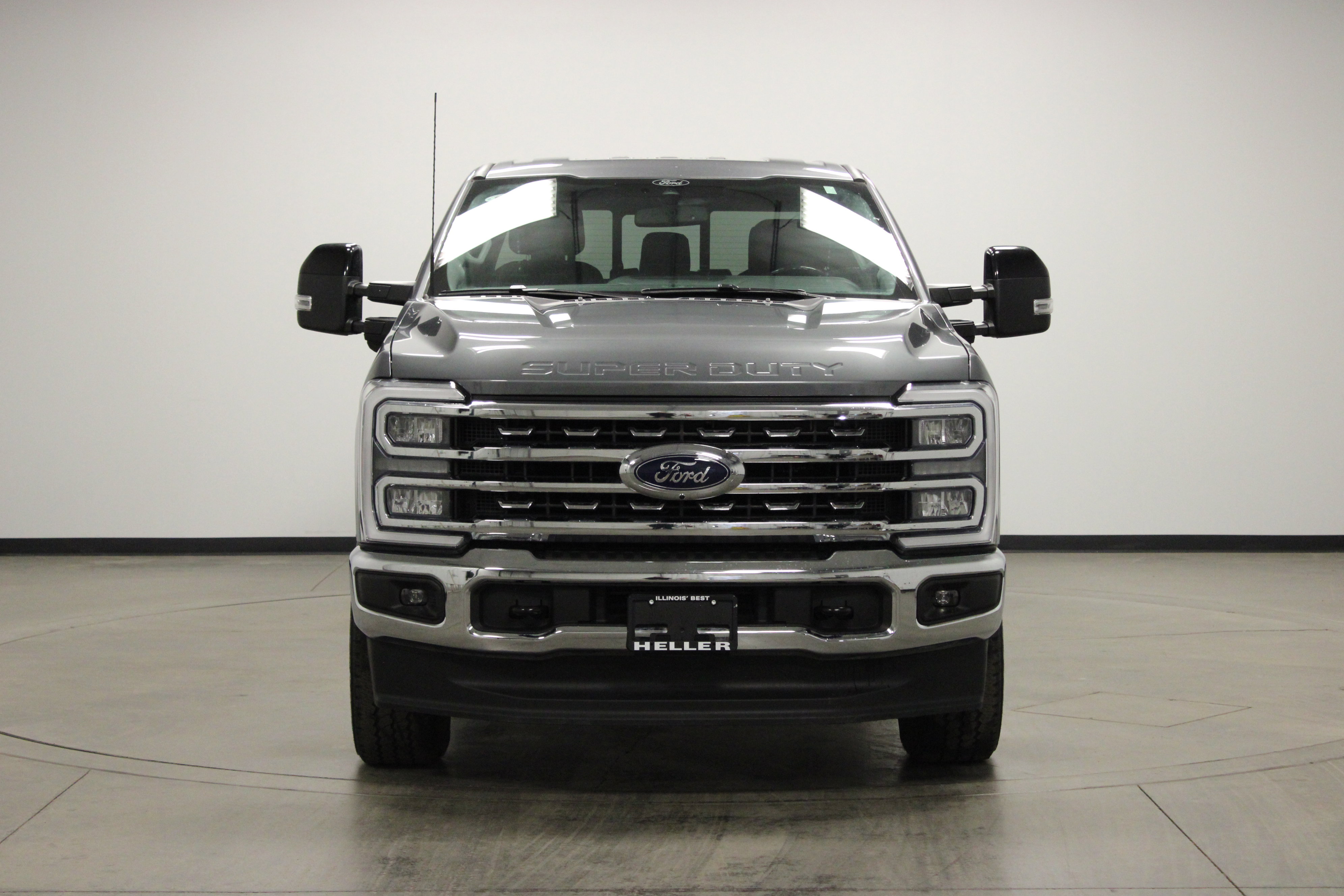 Used 2024 Ford F250 Lariat w/ FX4 Off-Road Package image 3