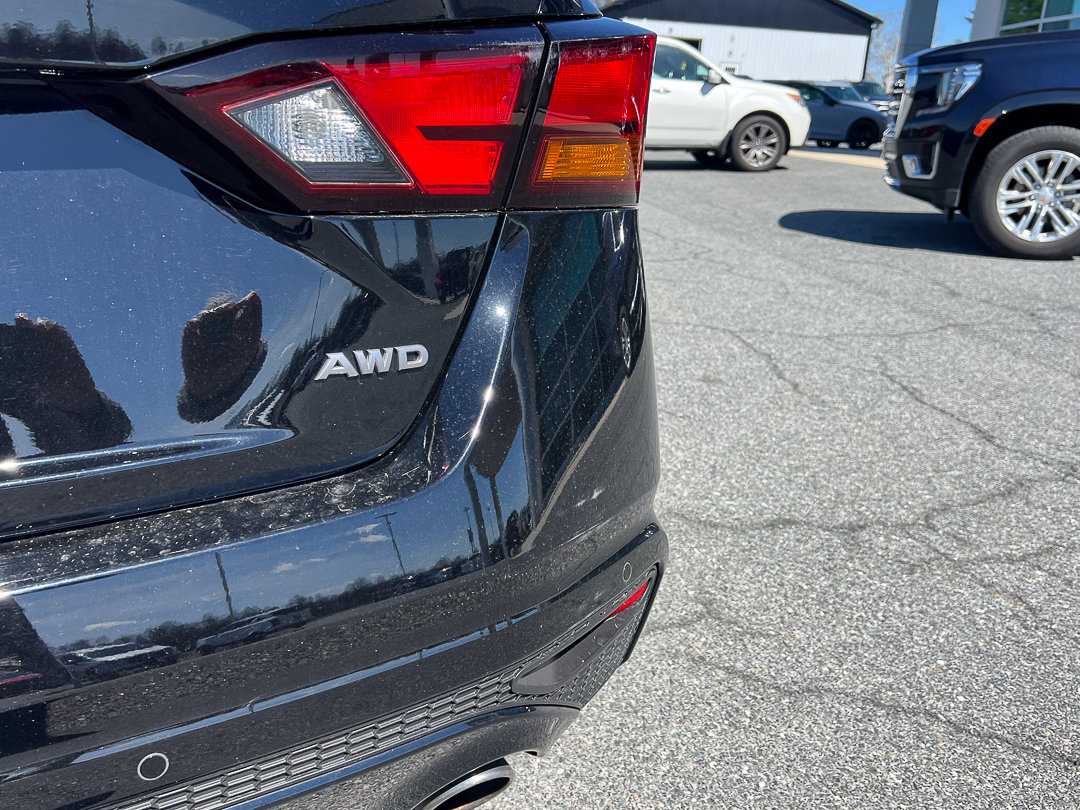 Used 2024 Nissan Altima 2.5 SV w/ SV Premium Package image 5