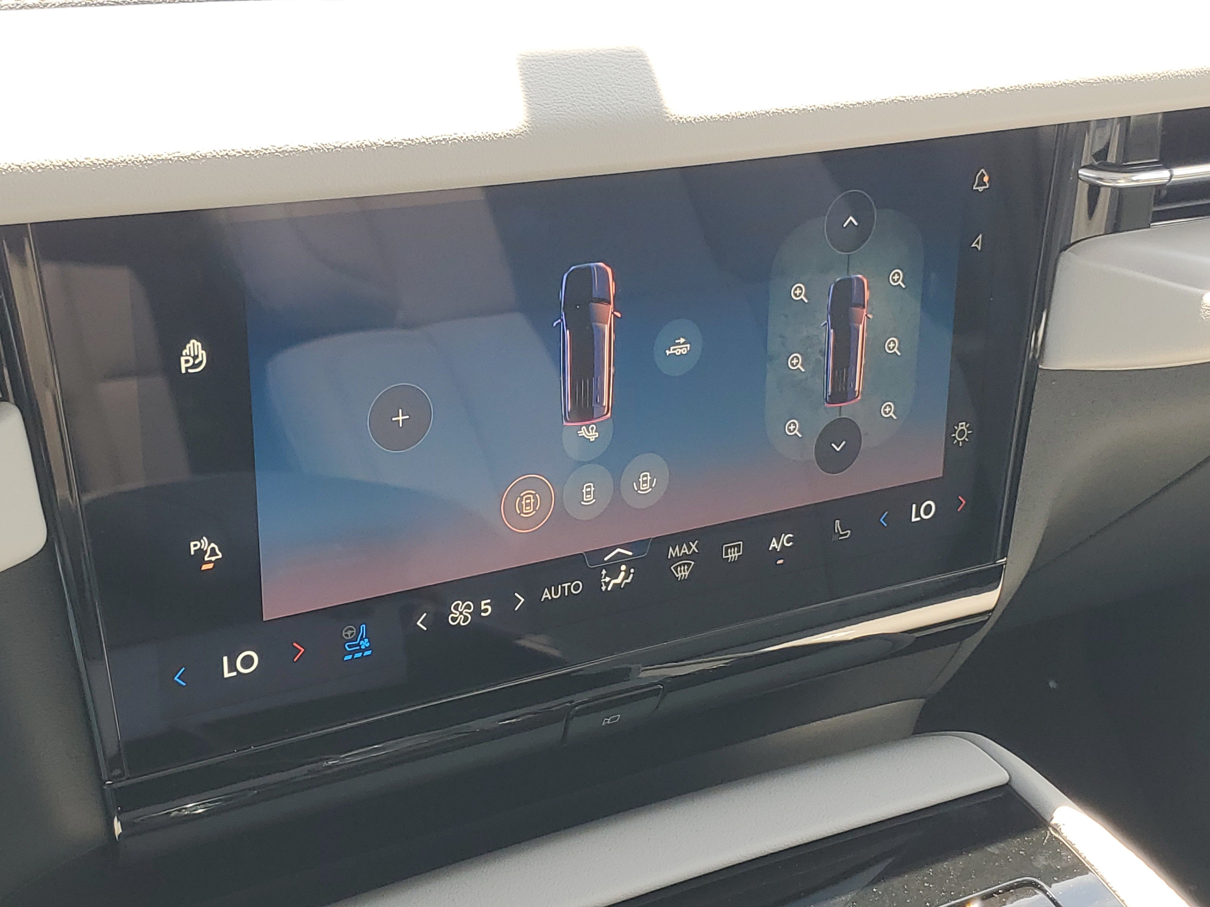 New 2026 Lincoln Navigator Reserve AWD/4WD image 24