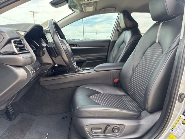 Used 2024 Toyota Camry SE image 2