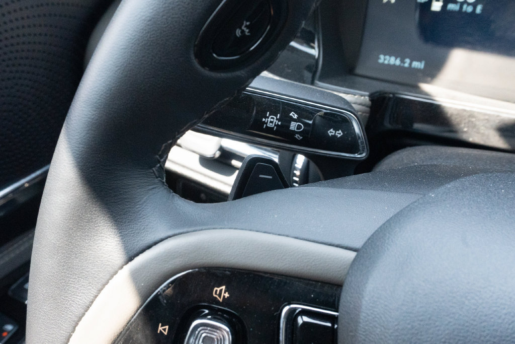 Used 2025 Lincoln Corsair Reserve FWD image 33