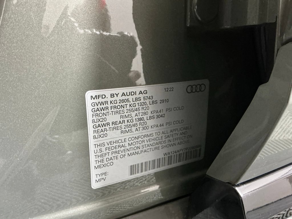 Used 2023 Audi SQ5 Premium Plus w/ Premium Plus Package AWD/4WD image 33