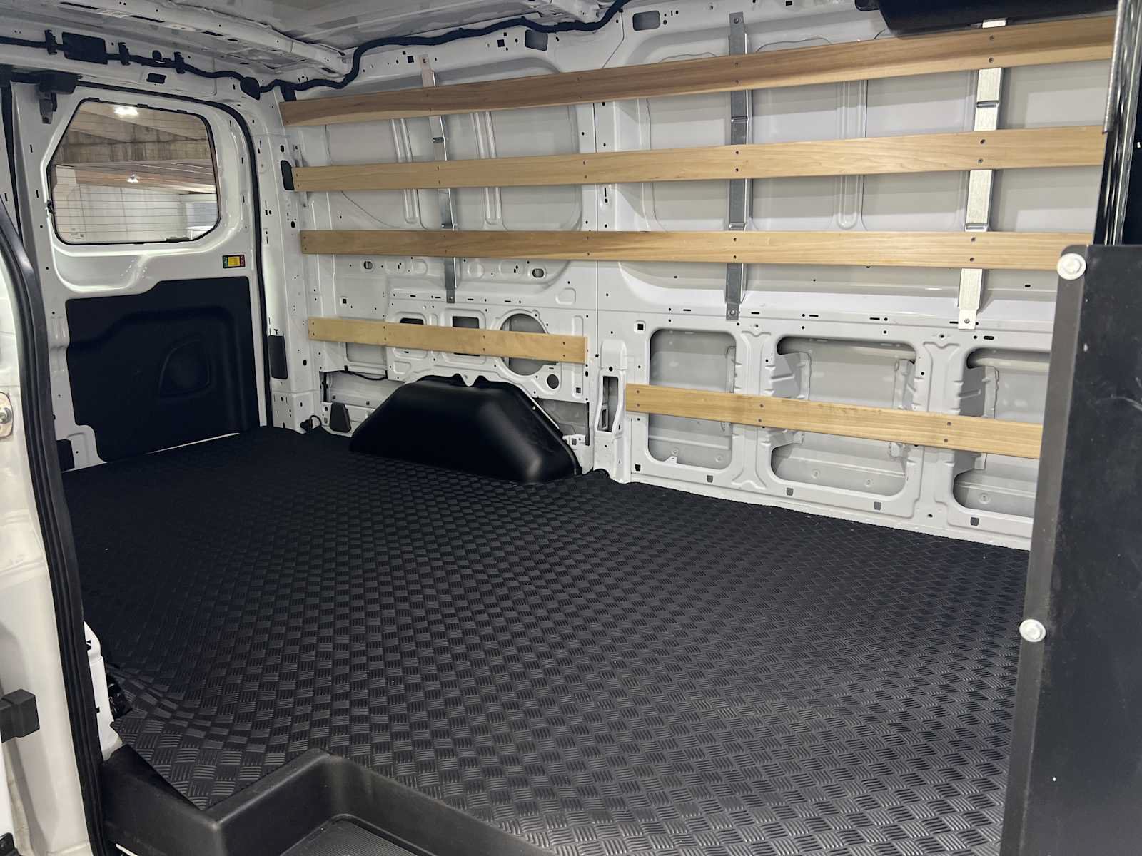Used 2025 Ford Transit 250 Low Roof w/ Exterior Upgrade Package RWD image 15