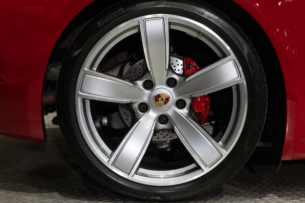 Used 2019 Porsche 718 Cayman S image 7