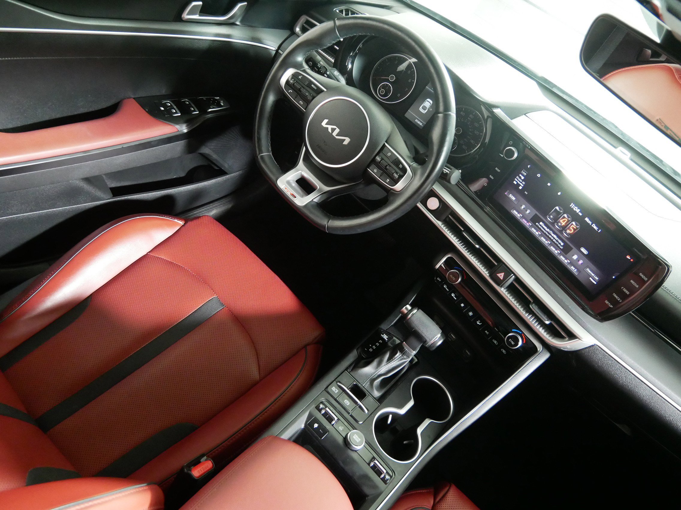 Used 2022 Kia K5 GT-Line w/ GT-Line Awd Premium Package image 9