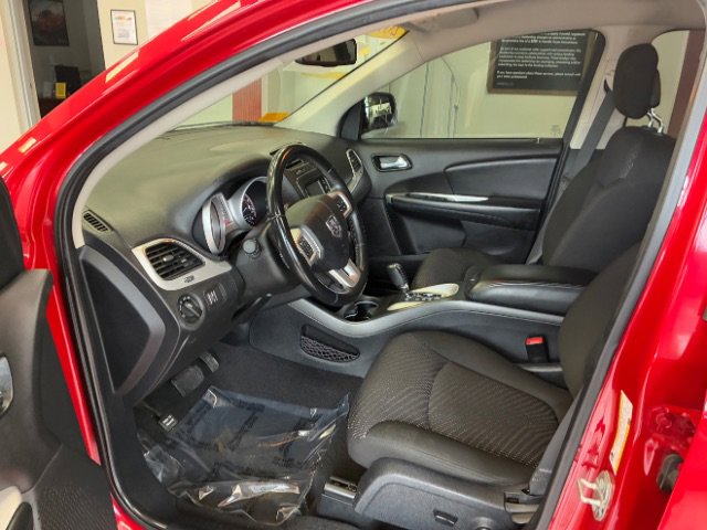 Used 2020 Dodge Journey SE w/ SE Popular Equipment Group image 16