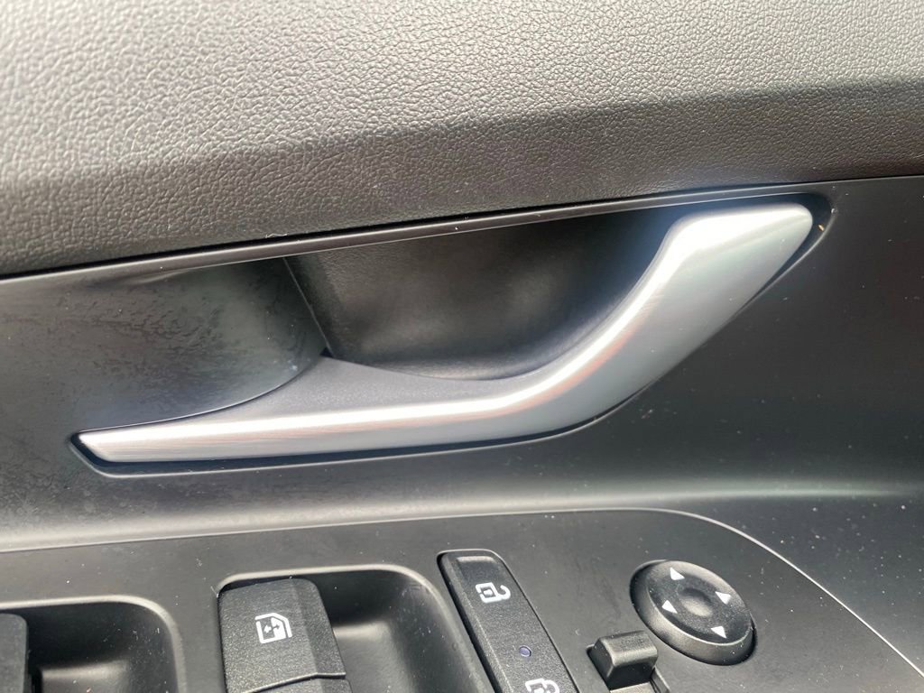 Used 2022 Hyundai Elantra Limited FWD image 14