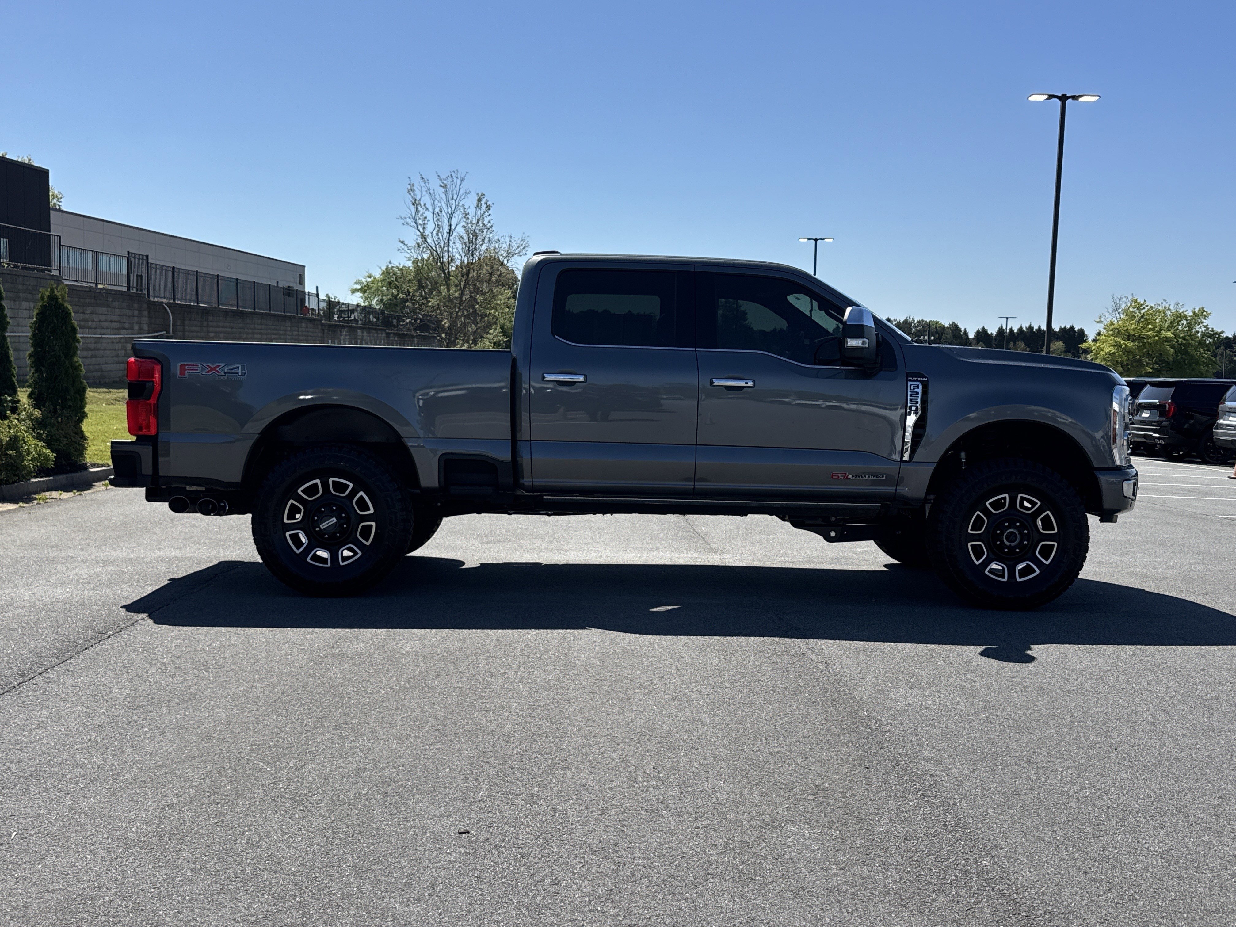 Used 2024 Ford F250 Platinum AWD/4WD image 8