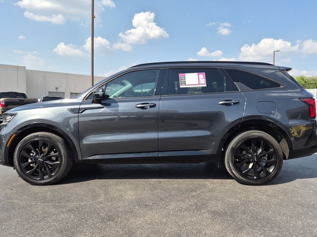 Used 2023 Kia Sorento SX FWD image 9