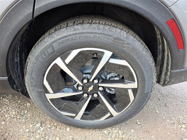 New 2026 Chevrolet Equinox EV LT image 5