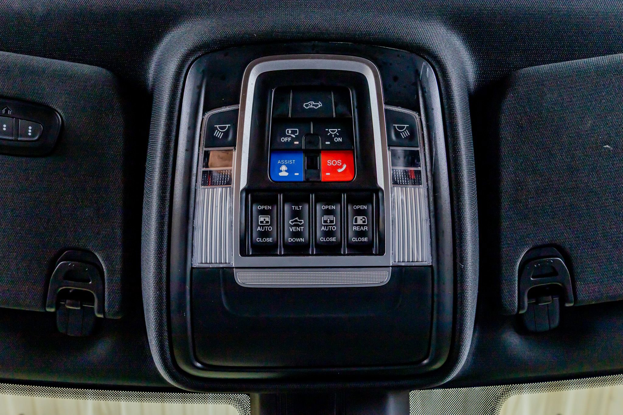 Used 2025 RAM 1500 Laramie w/ Laramie Southwest Edition AWD/4WD image 29