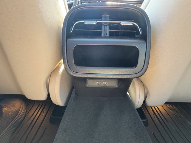 New 2027 Mercedes-Benz E 350 4MATIC Sedan image 32