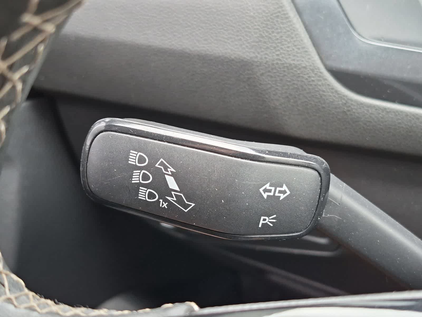 Used 2021 Volkswagen Tiguan SE AWD/4WD image 26