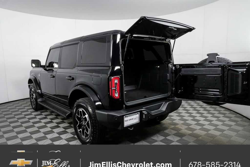 Used 2025 Ford Bronco Outer Banks image 31