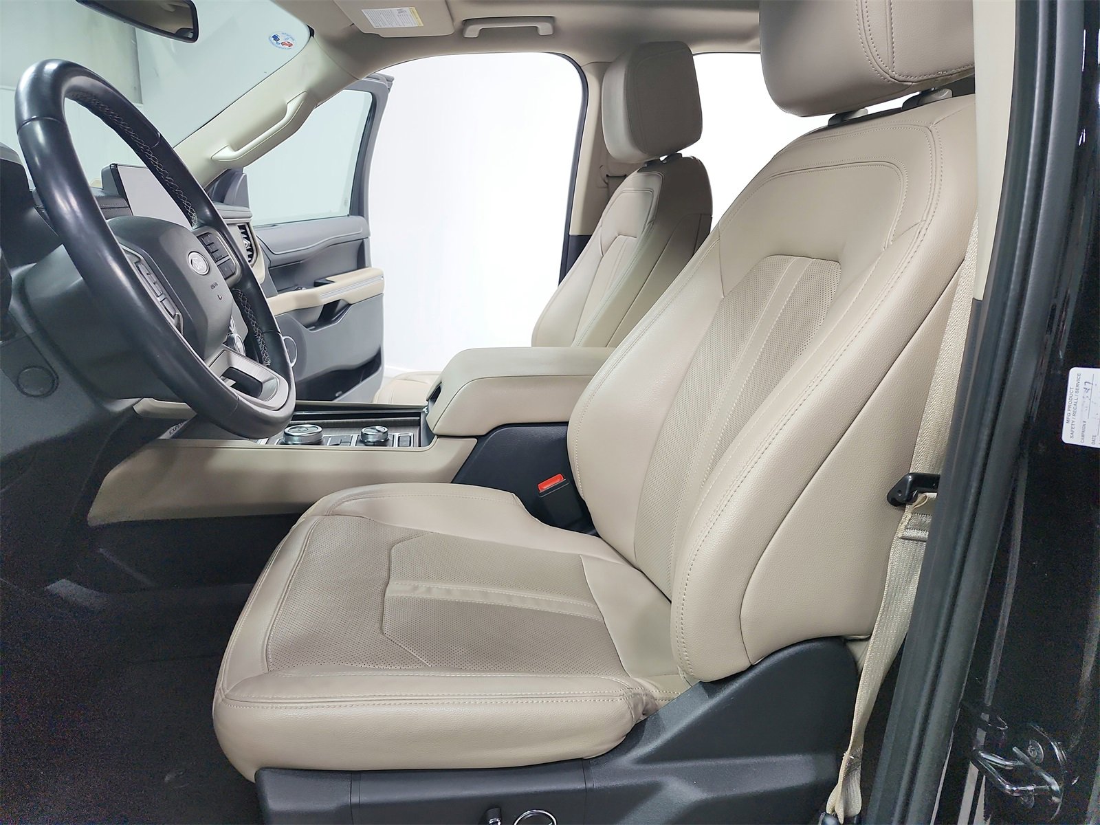 Used 2023 Ford Expedition Max Limited image 19