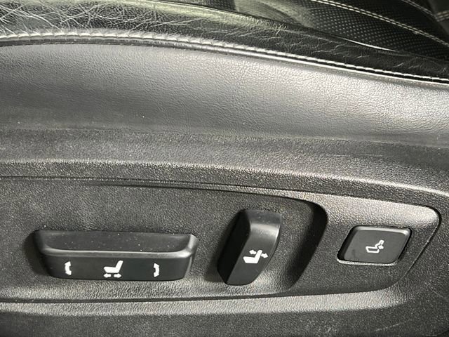 Used 2016 Lexus ES 350 w/ Luxury Package w/Wood Trim image 23