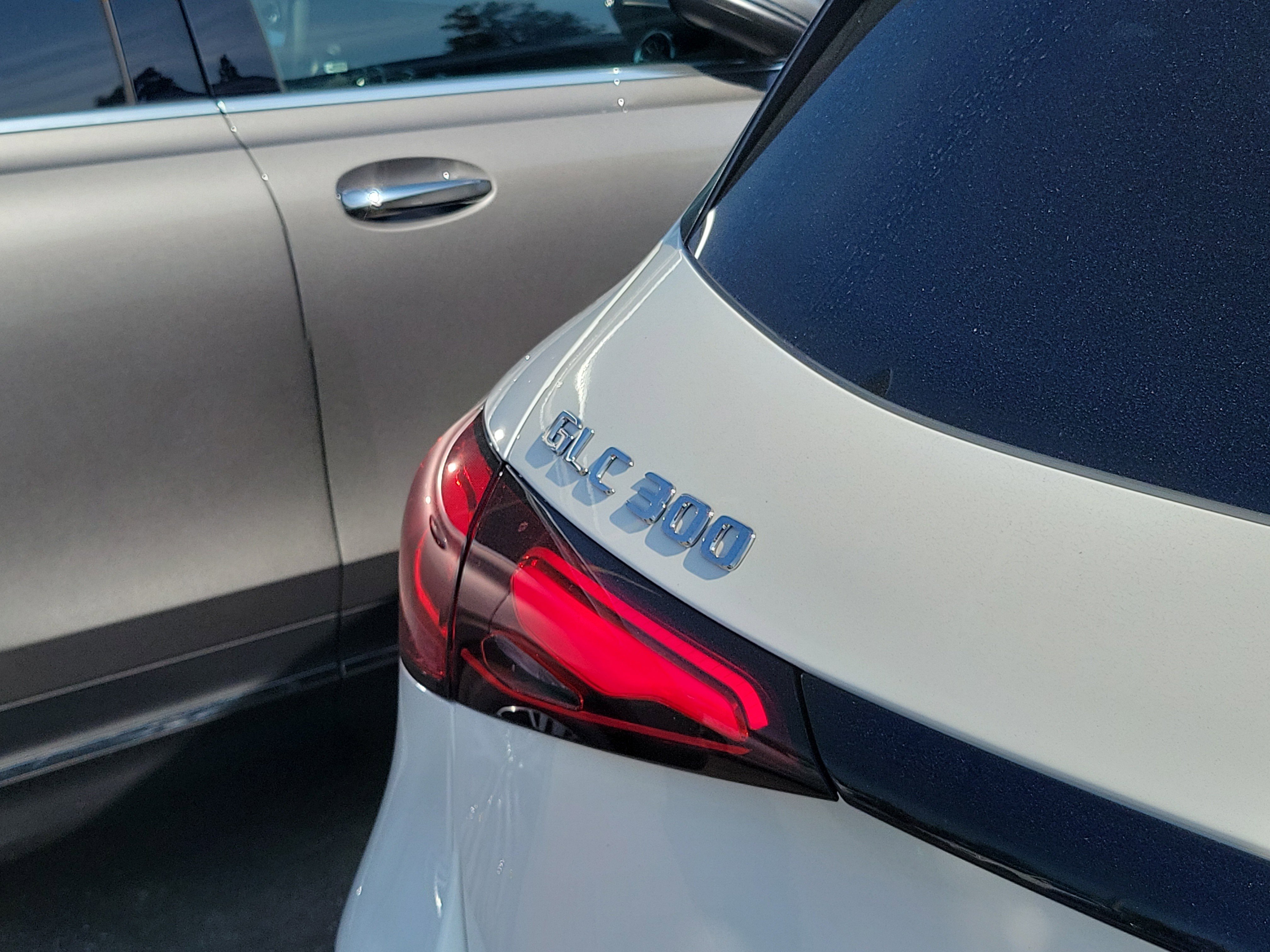 Certified 2025 Mercedes-Benz GLC 300 image 7