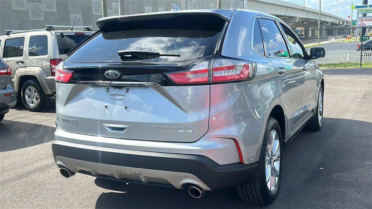 Used 2020 Ford Edge Titanium w/ Equipment Group 301A FWD image 9